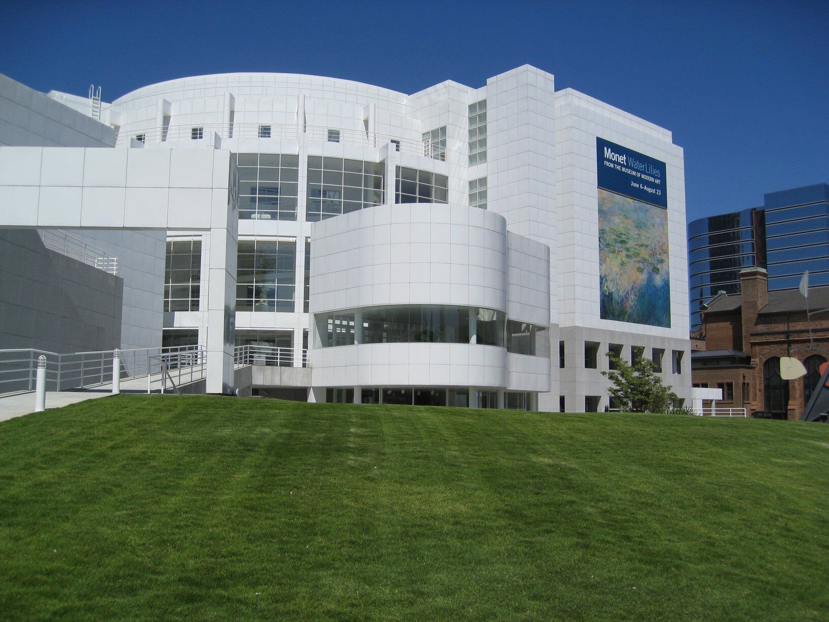 High Museum of Art exterior
